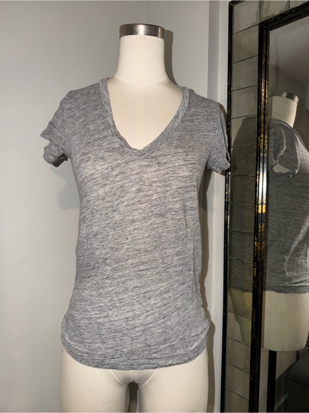 J.Crew Linen V-Neck V-Neck T-Shirt - Picture 2 of 5
